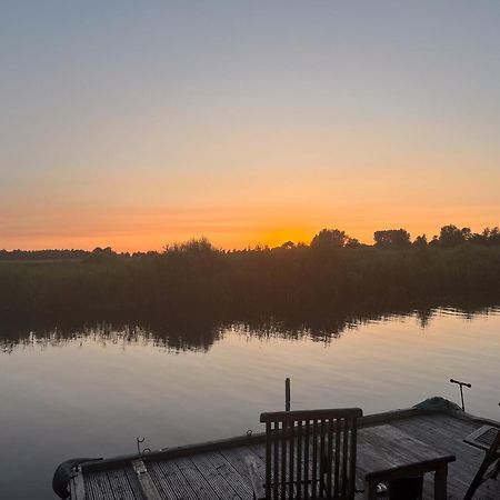 Luxe En Ruim Chalet Met Airco Bij Leekstermeer Matsloot Kültér fotó