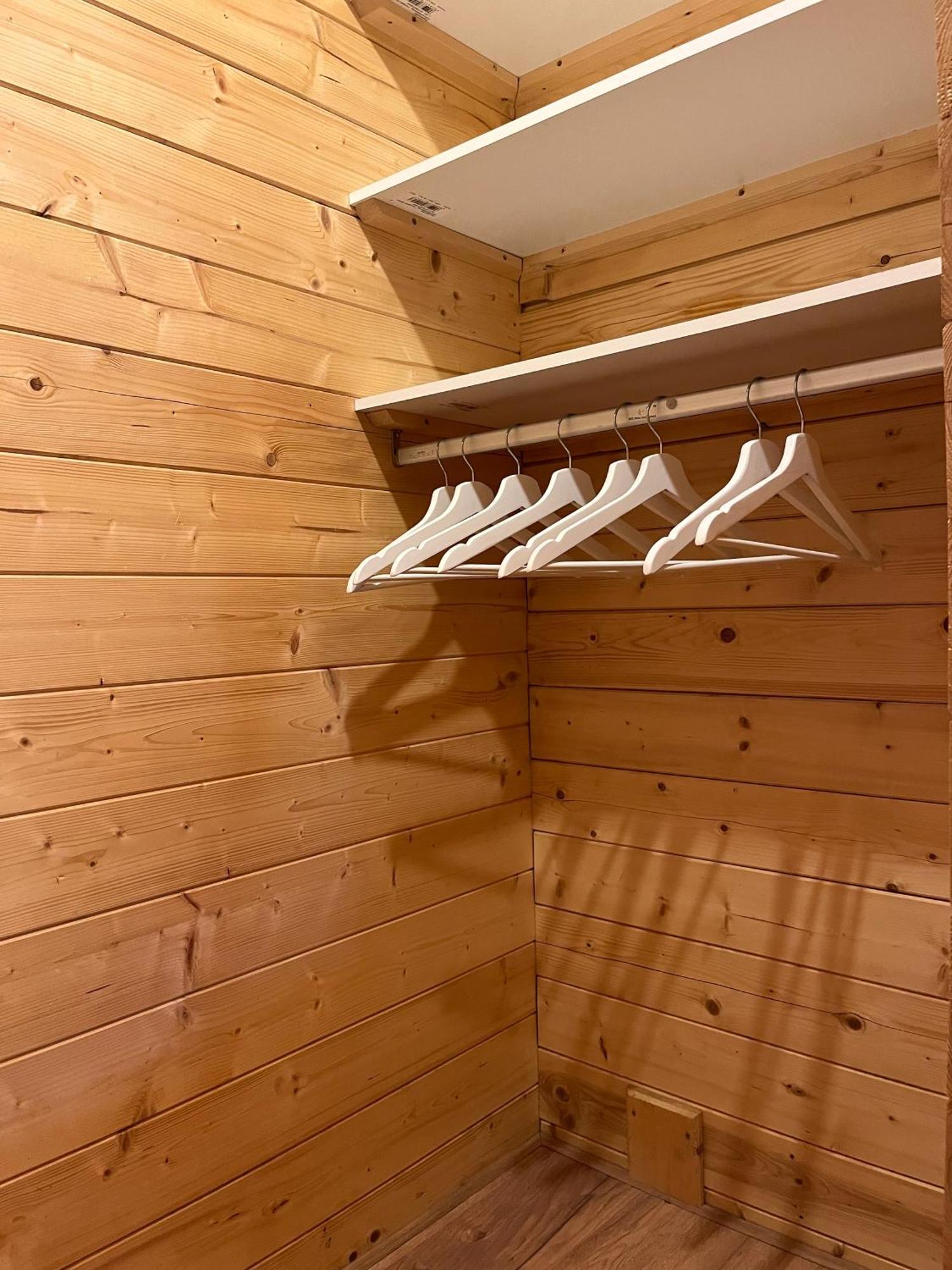 Luxe En Ruim Chalet Met Airco Bij Leekstermeer Matsloot Kültér fotó