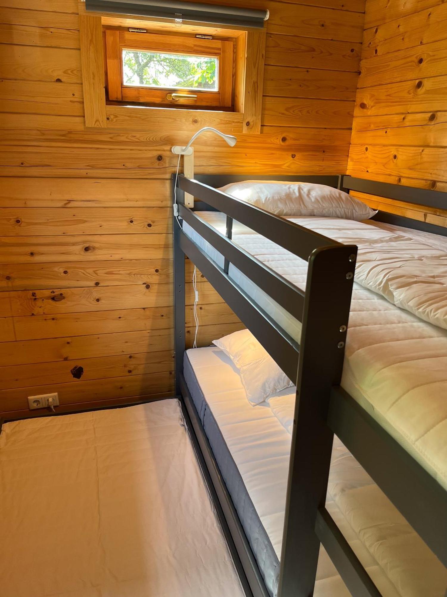 Luxe En Ruim Chalet Met Airco Bij Leekstermeer Matsloot Kültér fotó